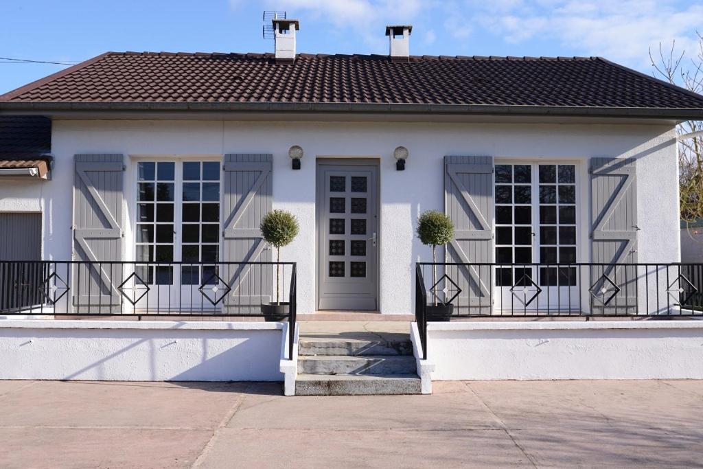 Vignieu Les Villas Du Domaine De Suzel מראה חיצוני תמונה