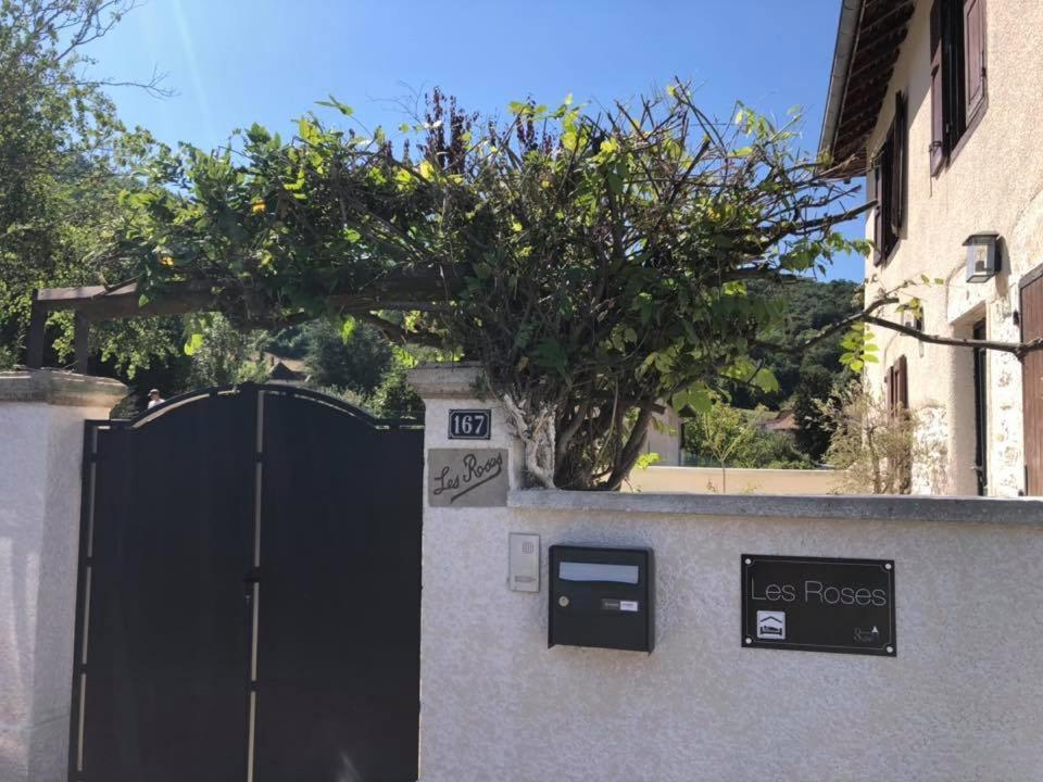 Vignieu Les Villas Du Domaine De Suzel מראה חיצוני תמונה