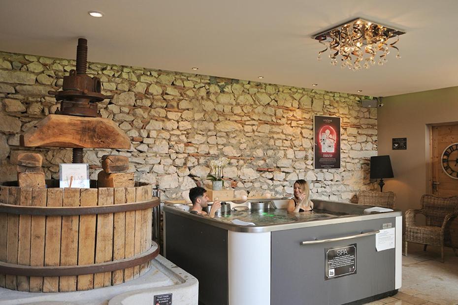 Vignieu Les Villas Du Domaine De Suzel מראה חיצוני תמונה