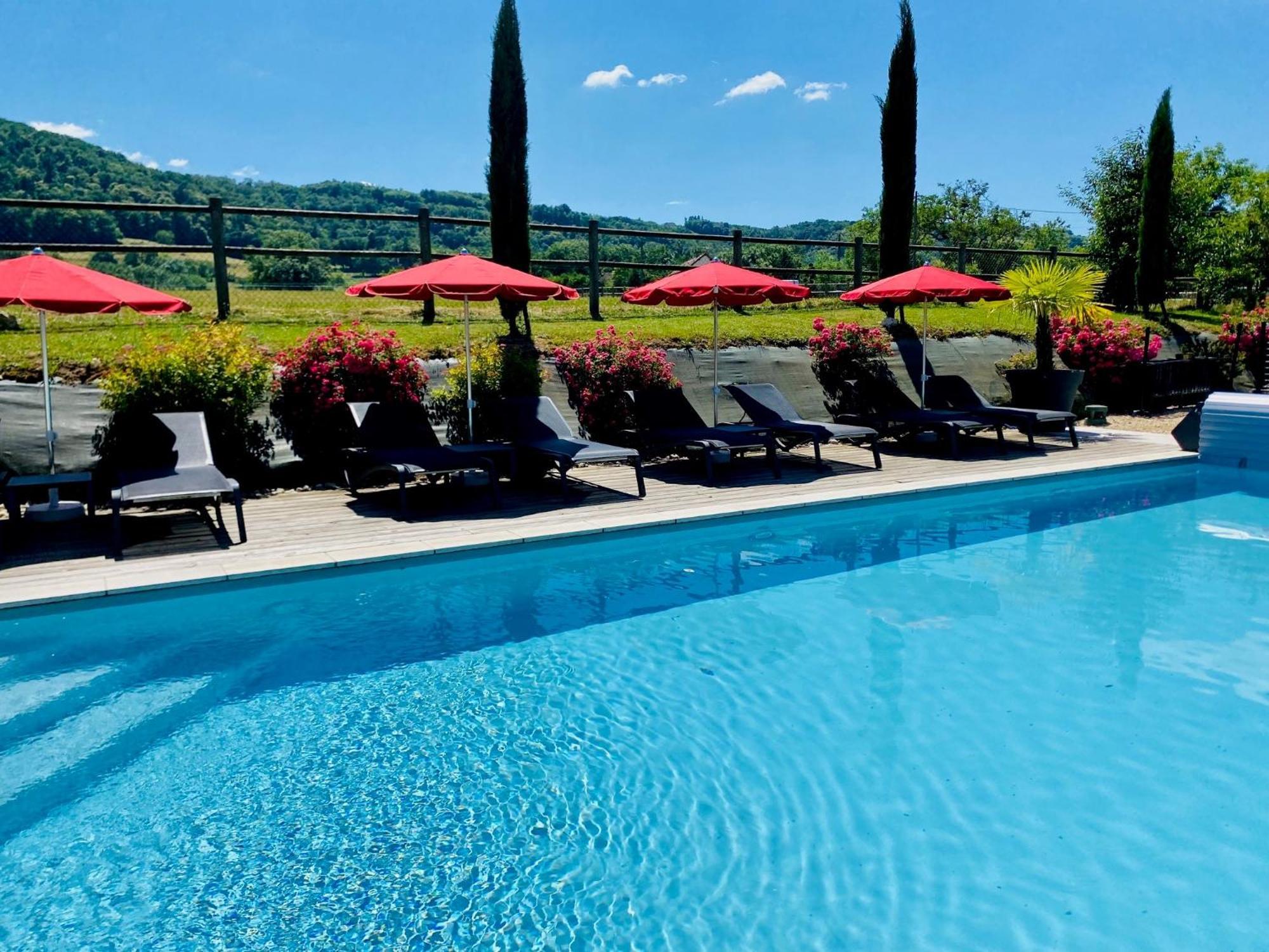 Vignieu Les Villas Du Domaine De Suzel מראה חיצוני תמונה